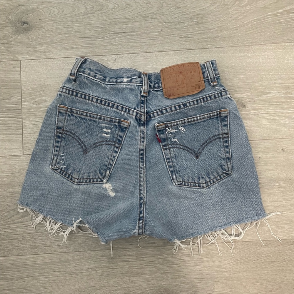 Vintage Distressed Levi’s Denim Shorts - Picture 2 of 6